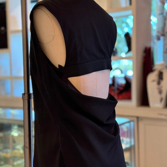 Helmut, Back Cutout Blouse - Picture 6 of 6